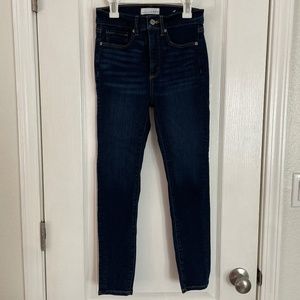 LOFT Petite High Rise Skinny Jeans-LIKE NEW W/O tags